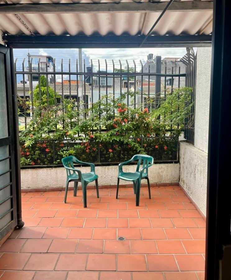 Hostal Roma Villavicencio Exterior foto
